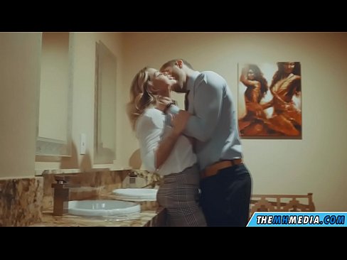 ❤️ Apabila awek berambut perang menggoda anda di tandas awam ❤❌ Lucah pada ms.xxxtun.ru ❌️